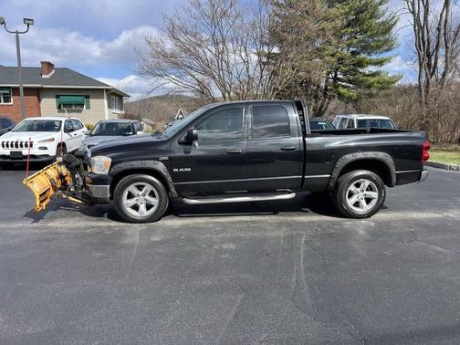 Black 2008 Dodge Ram 1500 SLT Quad Cab