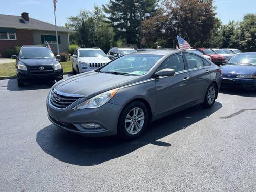 2013 Hyundai SONATA GLS