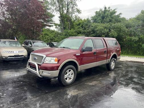 Maroon 2004 Ford F-150 Lariat SuperCrew