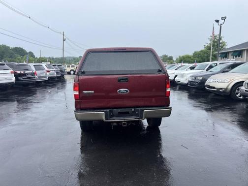 Maroon 2004 Ford F-150 Lariat SuperCrew