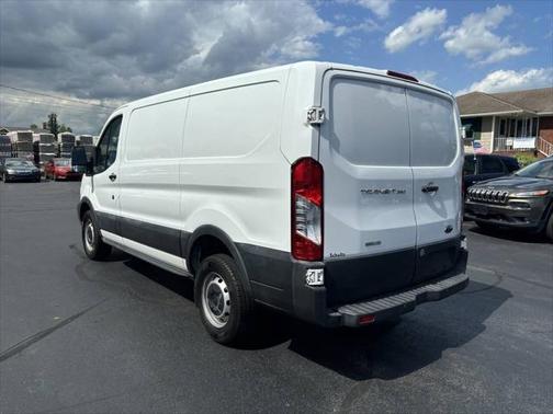 2018 Ford Transit-250 Base