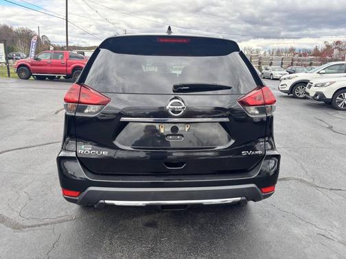 2018 Nissan Rogue SV