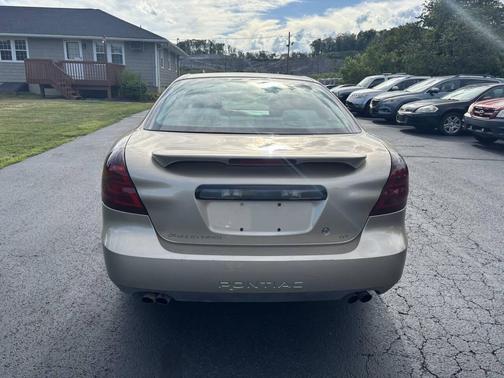 2004 Pontiac Grand Prix GT1