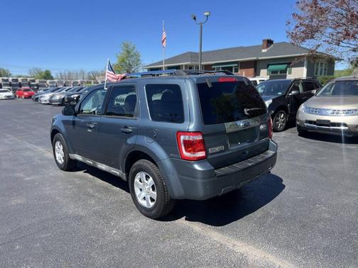 Steel Blue Metallic 2010 Ford Escape Limited