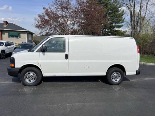 Summit White 2012 Chevrolet Express 2500 Work Van