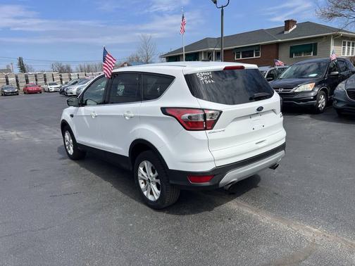 White 2017 Ford Escape SE