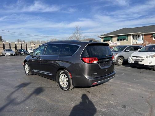 2019 Chrysler Pacifica Touring L