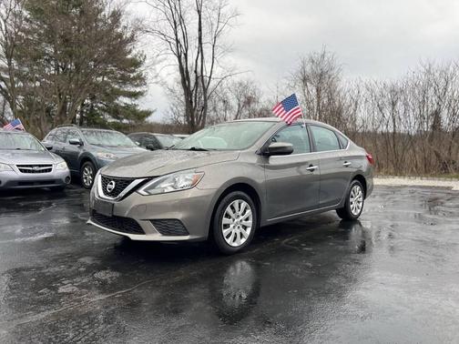 Beige 2016 Nissan Sentra SV