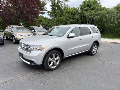 Bright Silver Metallic Clearcoat 2012 Dodge Durango Citadel