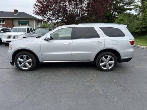 Bright Silver Metallic Clearcoat 2012 Dodge Durango Citadel