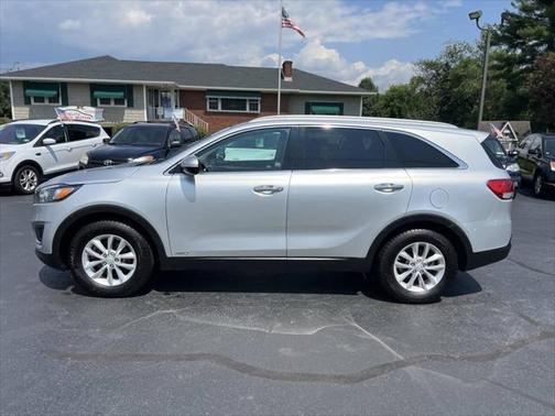 2017 Kia Sorento LX