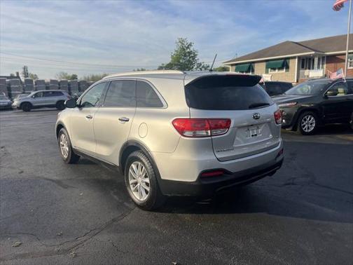 2017 Kia Sorento LX