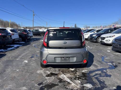 2016 Kia Soul Base