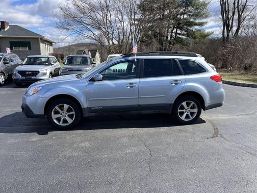 2013 Subaru Outback 2.5i Limited