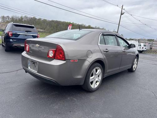 Brown 2010 Chevrolet Malibu LS