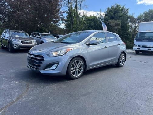 Titanium Gray Metallic 2016 Hyundai Elantra GT Base