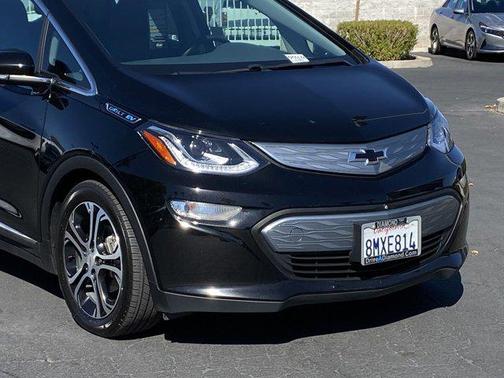 Photo 2 of 35 of 2019 Chevrolet Bolt EV Premier