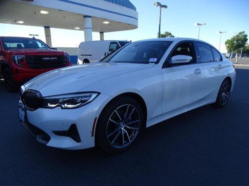 2019 BMW 330 330i