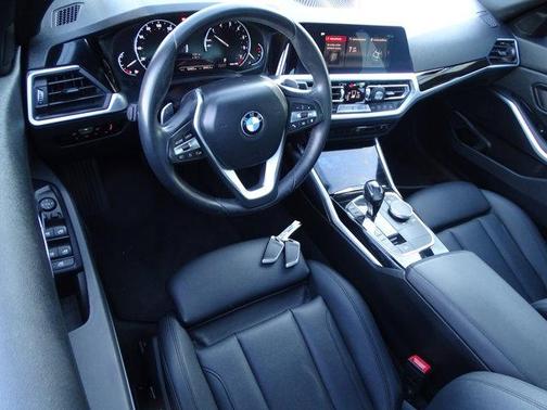 2019 BMW 330 330i