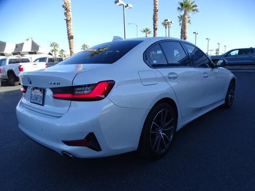 2019 BMW 330 330i