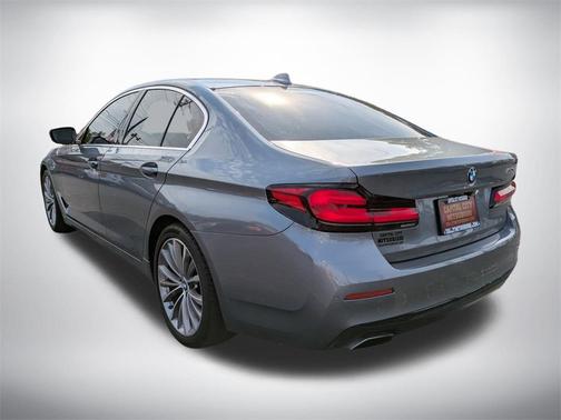 2022 BMW 530 i
