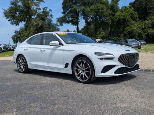 White 2024 Genesis G70 2.5T
