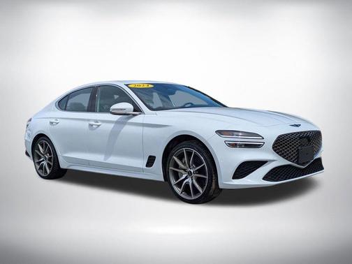 White 2024 Genesis G70 2.5T