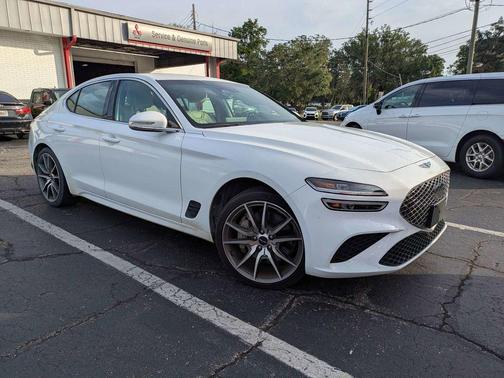White 2024 Genesis G70 2.5T