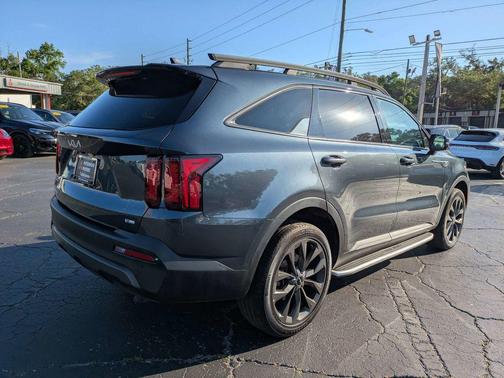 Gray 2023 Kia Sorento X-Line EX