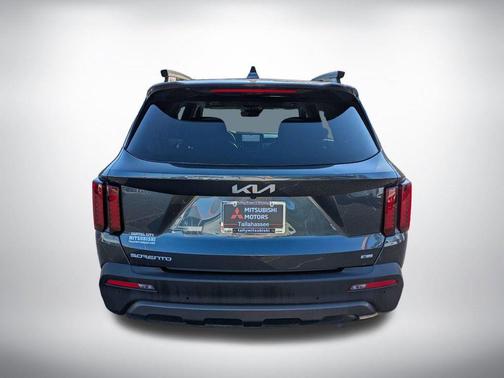 Gray 2023 Kia Sorento X-Line EX