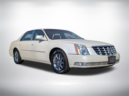 2011 Cadillac DTS Luxury