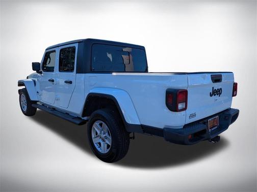 2023 Jeep Gladiator Sport