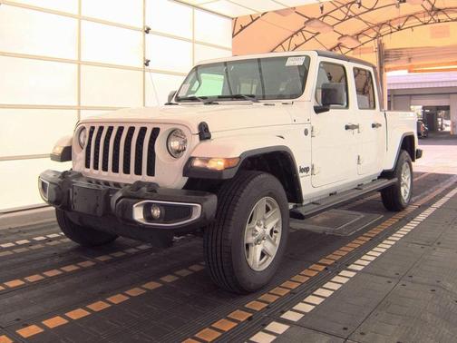 2023 Jeep Gladiator Sport