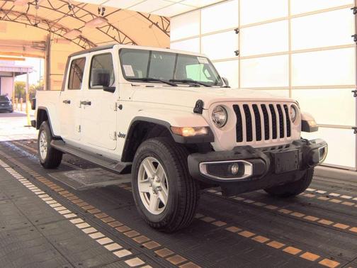 2023 Jeep Gladiator Sport