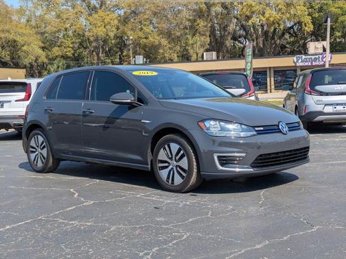 2019 Volkswagen e-Golf SE