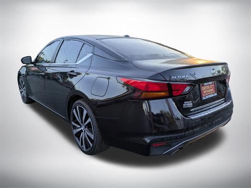 2022 Nissan Altima 2.5 SR