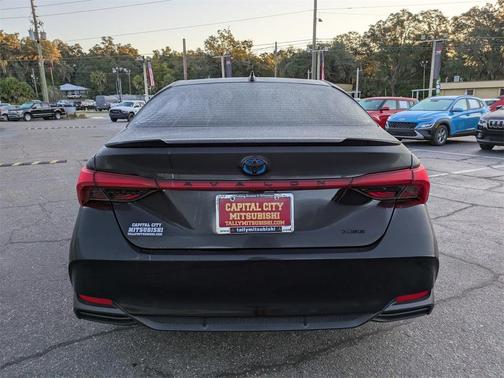2022 Toyota Avalon Hybrid XSE Nightshade