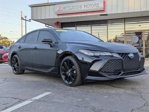 2022 Toyota Avalon Hybrid XSE Nightshade