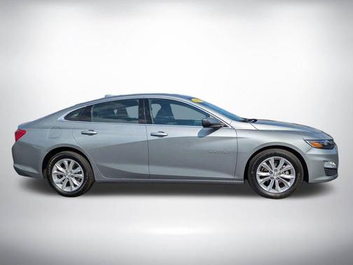 Sterling Gray Metallic 2024 Chevrolet Malibu LT