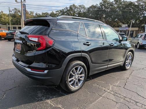 2022 GMC Terrain SLT
