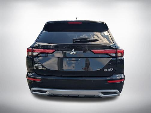 2025 Mitsubishi Outlander PHEV SE