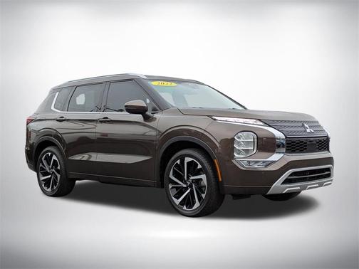 2023 Mitsubishi Outlander SEL