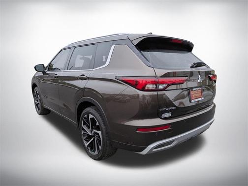 2023 Mitsubishi Outlander SEL
