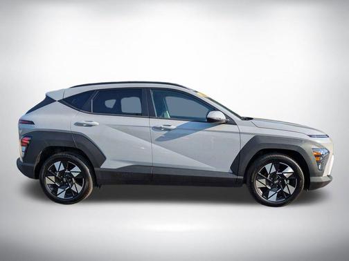 Cyber Gray Metallic 2025 Hyundai KONA SEL