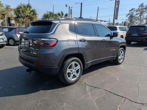 2023 Jeep Compass Latitude