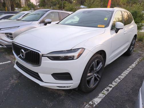 2021 Volvo XC60 T5 Momentum