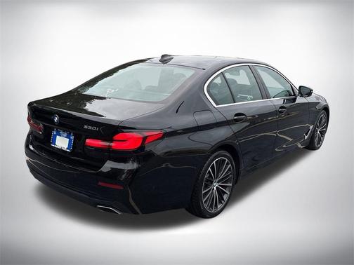 2021 BMW 530 i