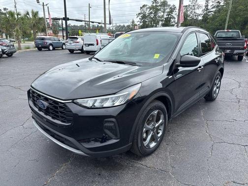 Black Metallic 2025 Ford Escape ST-Line