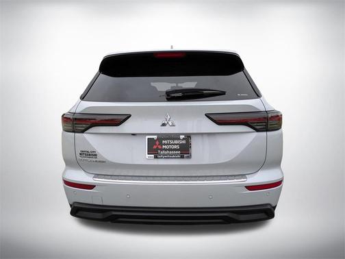 2025 Mitsubishi Outlander ES