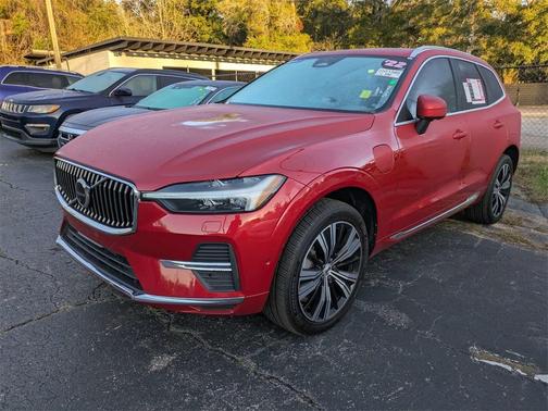 2022 Volvo XC60 Recharge Plug-In Hybrid T8 Inscription Extended Range